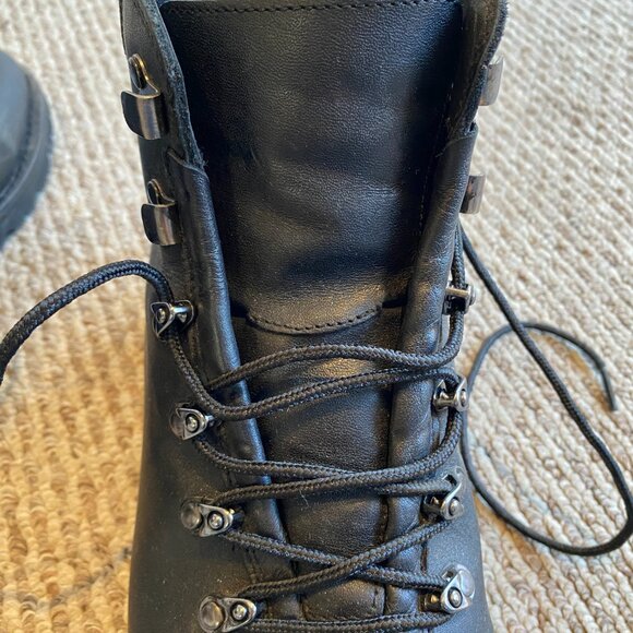 Men\'s Black Leather Lace-Up Hiking Boots main image 6